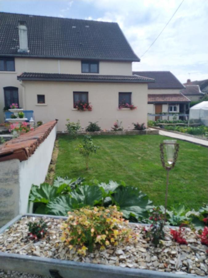 A La Maison Du Bonheur Lanty-sur-Aube 外观 照片