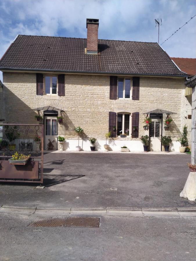 A La Maison Du Bonheur Lanty-sur-Aube 外观 照片